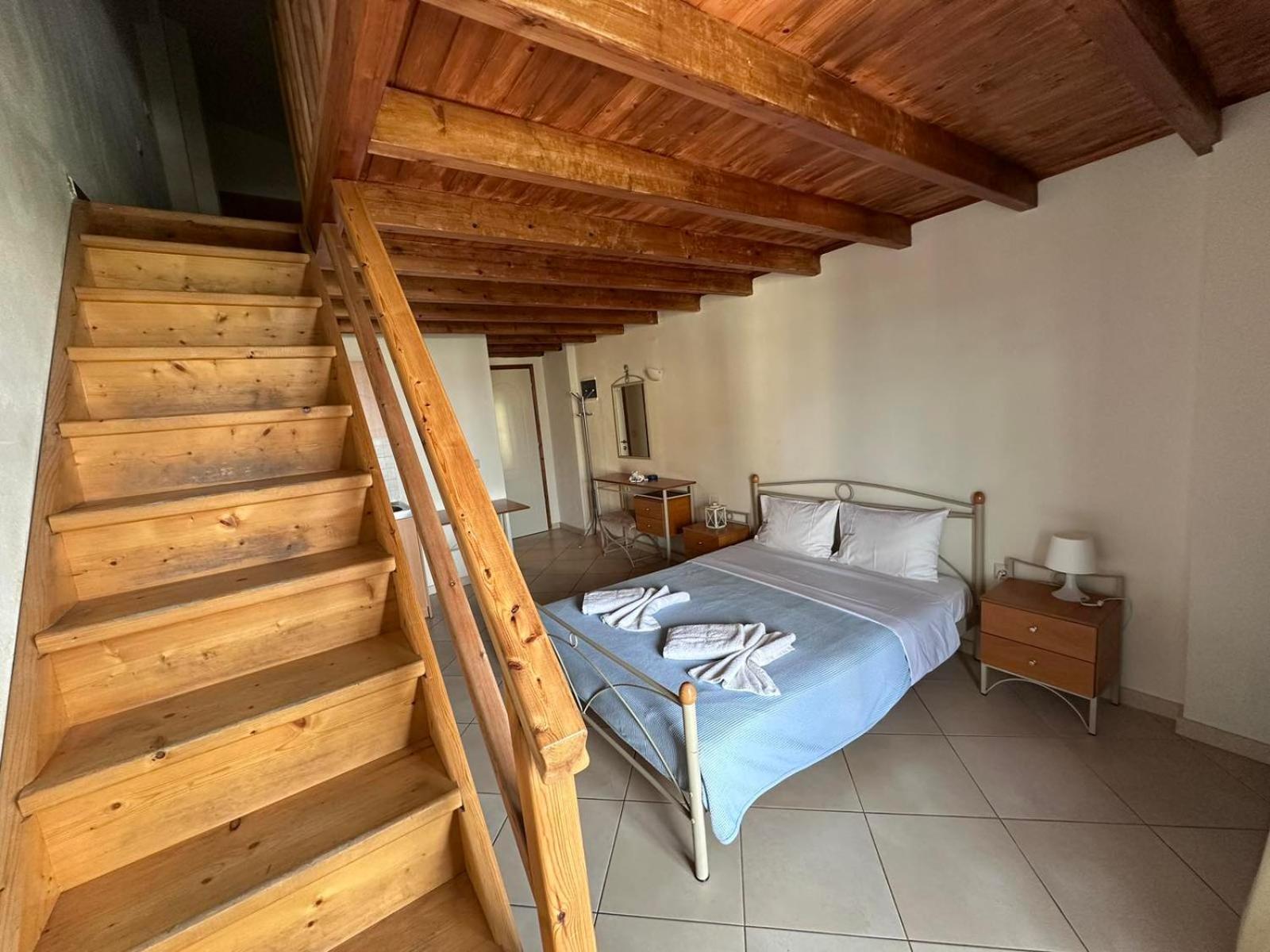 Green Island Studios Скала Номер фото
